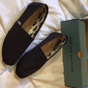 TOMS classic Black canvas